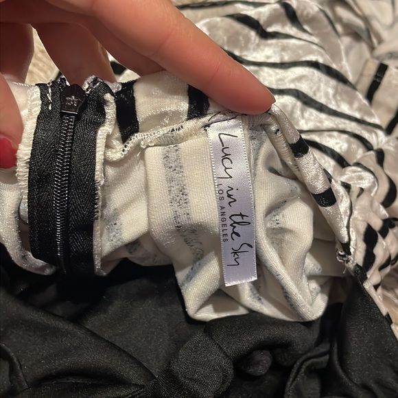 Lucy In The Sky Velour Spaghetti Strap Shorts Romper - Picture 5 of 8